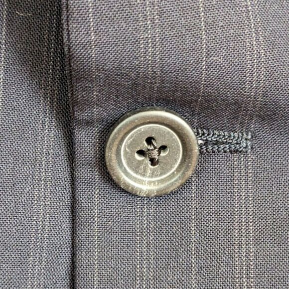 Burberry London Men's Striped Two Button 100% Wool Blazer- Navy Size 46 Reg - Picture 8 of 11
